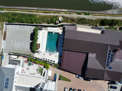 COMISION 0 % - HOTEL DE VANZARE IN CENTRUL STATIUNII CALIMANESTI !!!