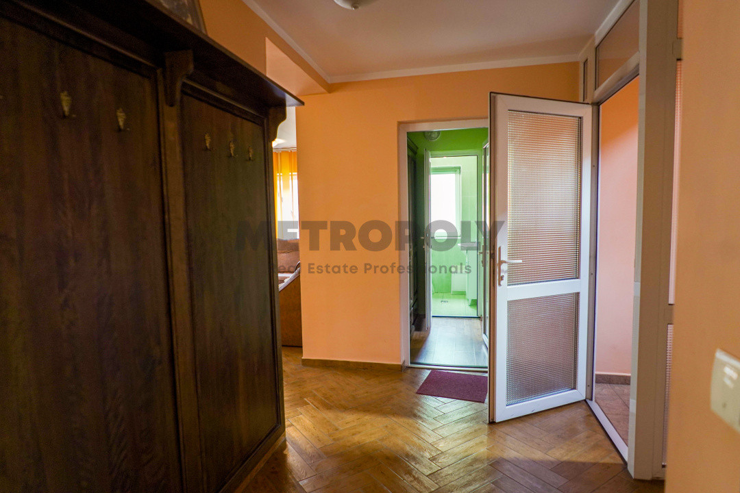 Proprietate Gura Râului – 853 mp teren, 320 mp utili, pensiune sau casa locuit