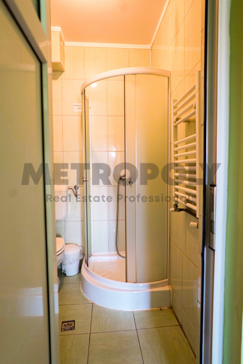 Proprietate Gura Râului – 853 mp teren, 320 mp utili, pensiune sau casa locuit