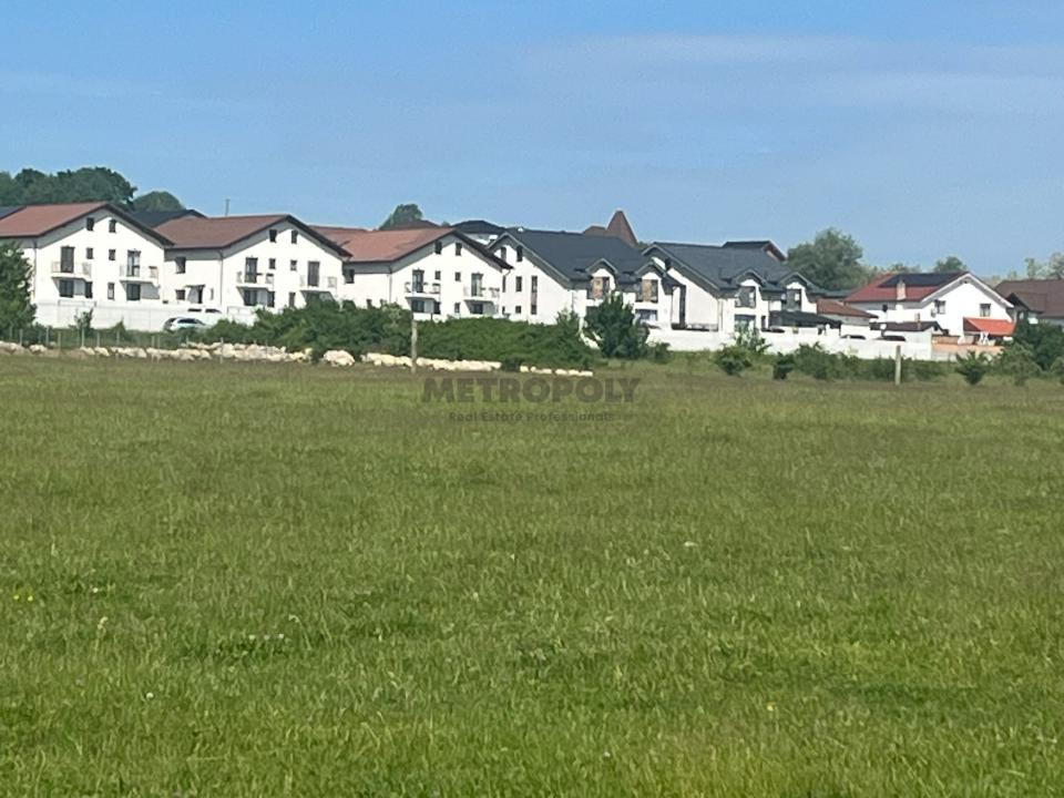 Teren intravilan 646 mp Calea Cisnădiei – Str. Zorilor- deschidere la 2 drumuri